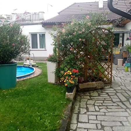 Studio Jindřichŭv Hradec Exterior foto