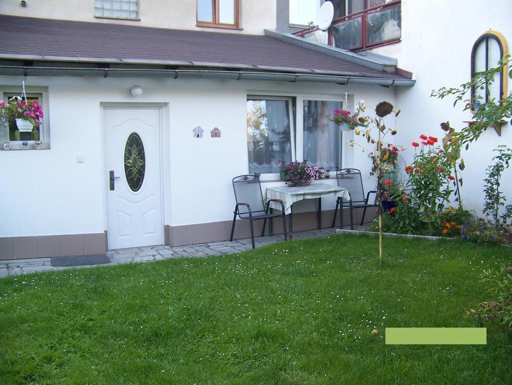Studio Jindřichŭv Hradec Exterior foto